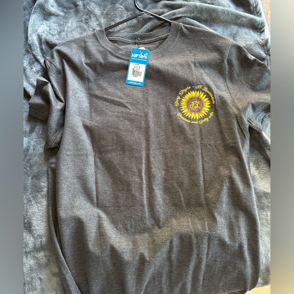 Gray Graphic T-Shirt with Design